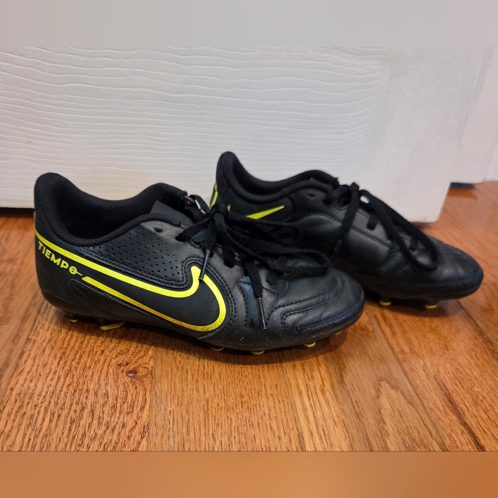 Kids Nike Tiempo Soccer Cleats
